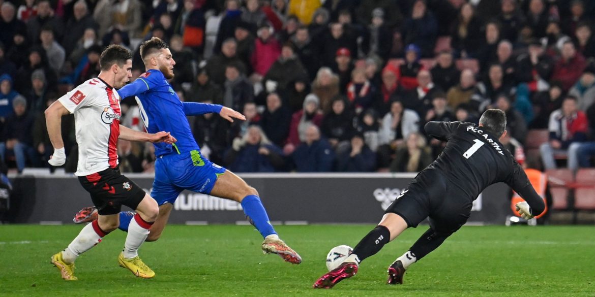 Sunderland eyeing move to beat Ipswich to "excellent" new loan signing