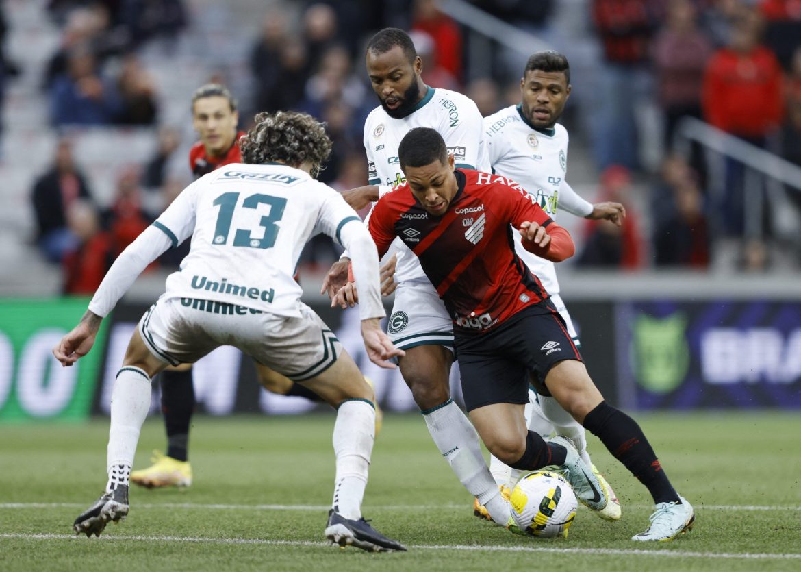 Newcastle transfer news on Vitor Roque